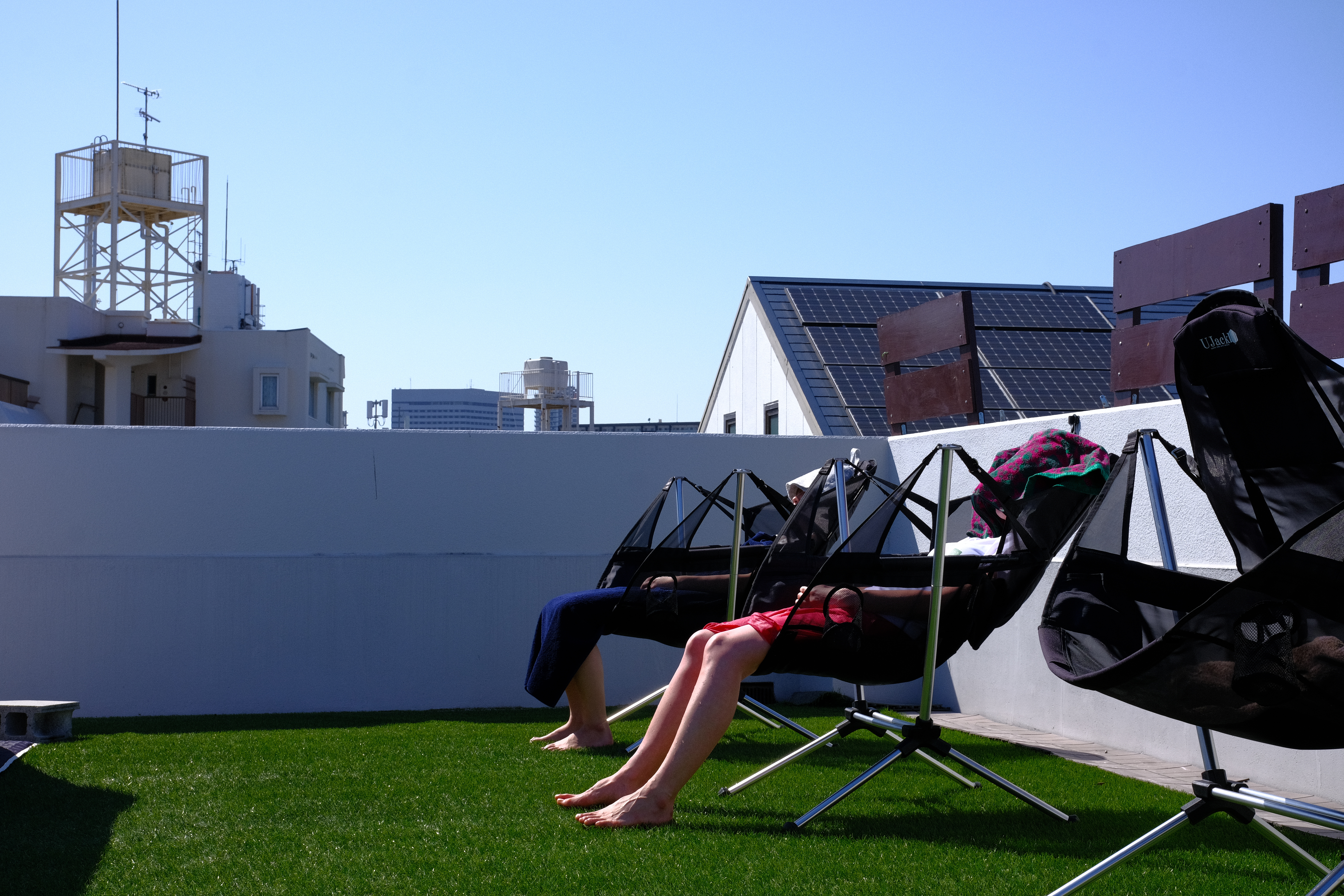 外気浴中リラックスしやすいハンモックチェア